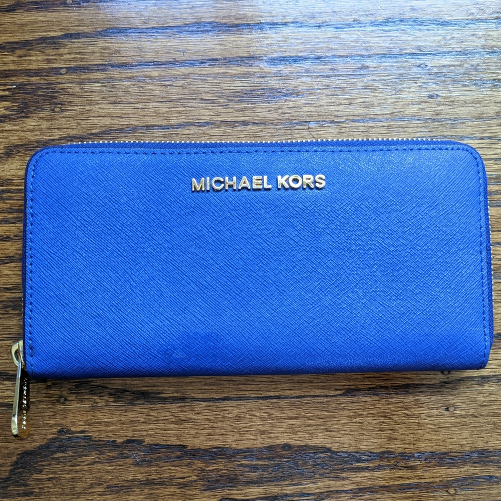 Michael Kors Bedford Continental Zip Around Wallet